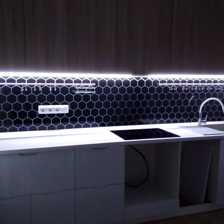 Белый кухонный гарнитур-Кухня МДФ в эмали «Модель 421»-фото4